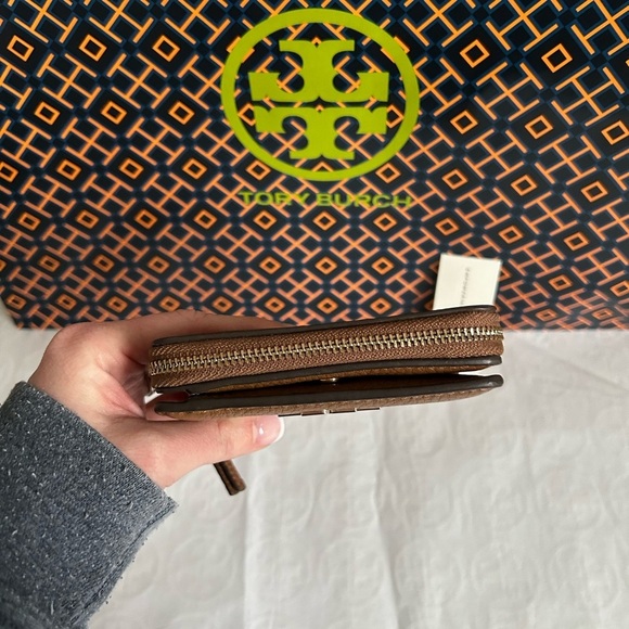 Tory Burch Britten Bifold Wallet Moose Gold Brown Tan - Picture 4 of 7